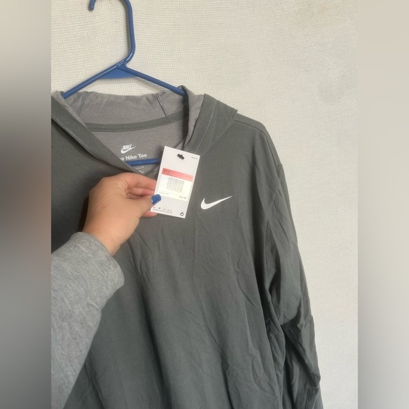 New Nike Breathe Training Hoodie Black Grey Long Sleeve Dri Fit Shirt - Picture 1 of 6